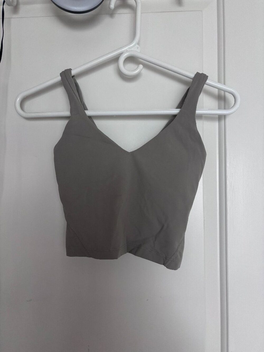 Pre-worn MINT Lululemon Women's Size 0 Light Olive Green Sports Bra Top